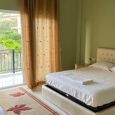 Azure Apartments By Kondo Stays Vlorë Exterior foto