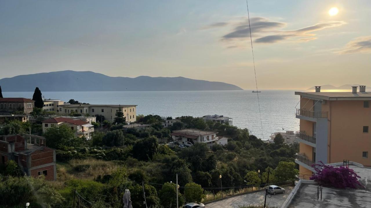 Azure Apartments By Kondo Stays Vlorë Exterior foto